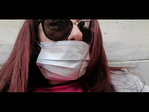 ❤️ Nicoletta报复她的邻居,在他的车库里撒尿(特别Covid19意大利检疫局) ️ Porno ❌️